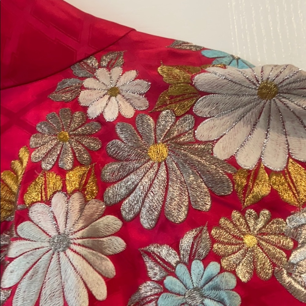 Vintage antique Japanese kimono wedding dress - Picture 15 of 16